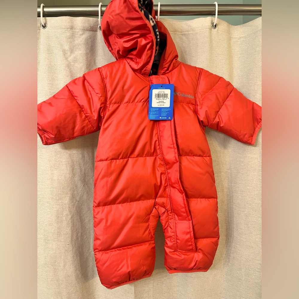 Columbia baby snow suit. 0-3 months but would definitely fit bigger IMO.